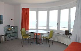 Residence Paris Seaview Zeezicht Vue Mer By Bloss